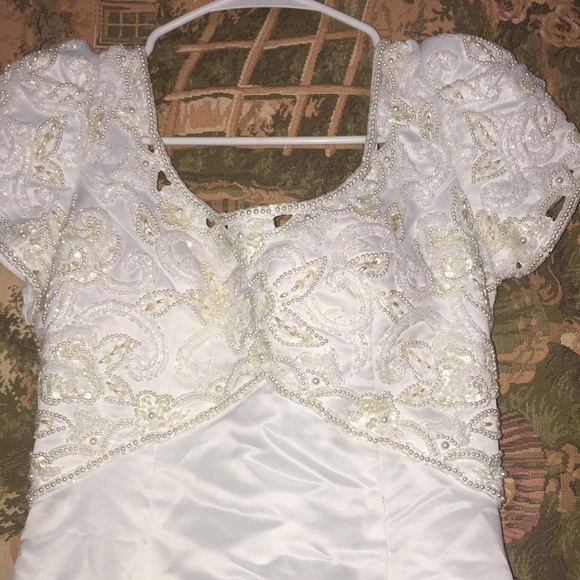 Eden bridals handmade beads very elegant38 beast , 32 waist , 77 inches long - Picture 3 of 14